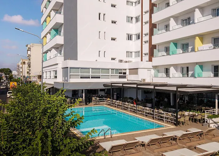 Pefkos City Hotel